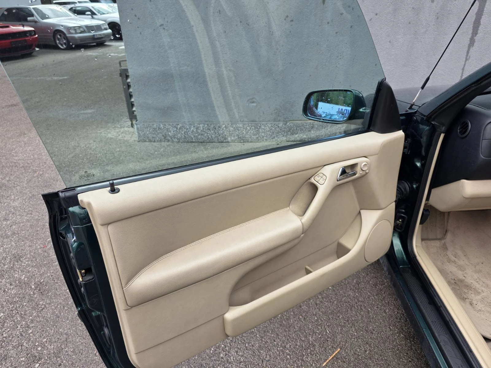 VW Golf 2.0 CABRIO, снимка 9 - Автомобили и джипове - 54537780