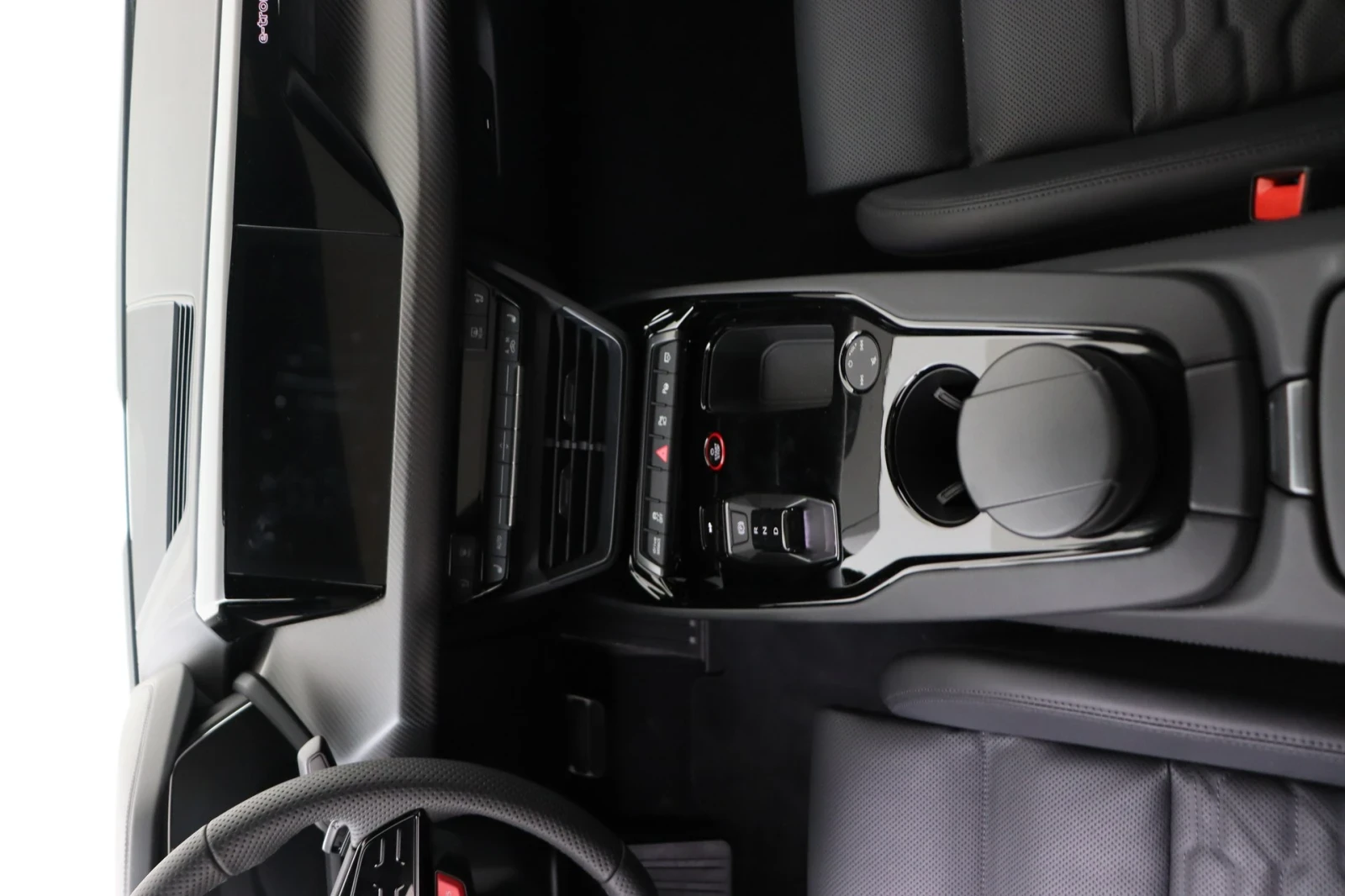 Audi E-Tron GT RS НОВА , снимка 10 - Автомобили и джипове - 54609995