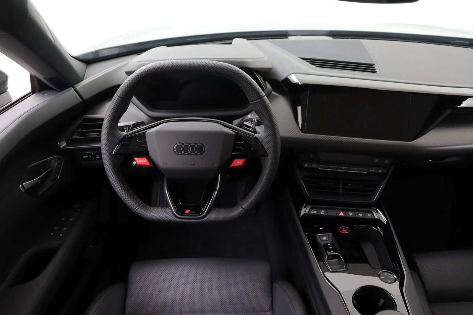 Audi E-Tron GT RS НОВА , снимка 6 - Автомобили и джипове - 54609995