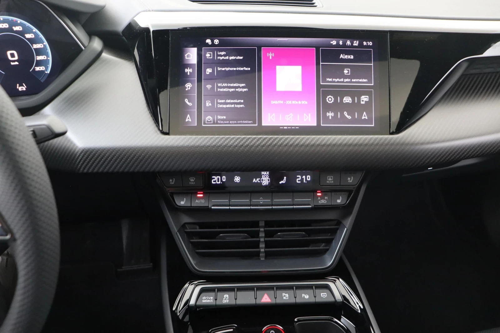 Audi E-Tron GT RS НОВА , снимка 13 - Автомобили и джипове - 54609995