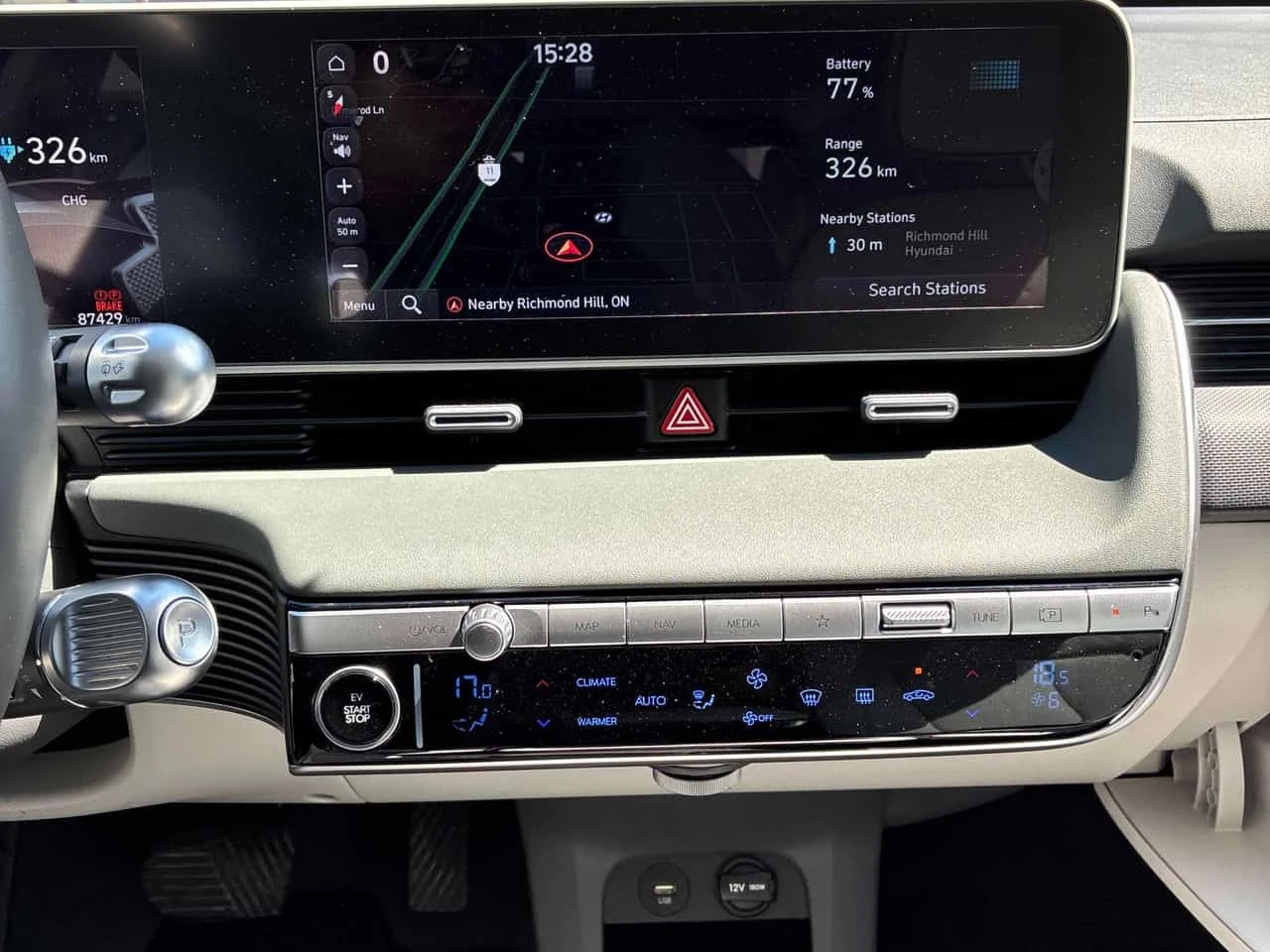 Hyundai Ioniq 5 * Preferred AWD Long Range w/Ultimate Pkg * , снимка 9 - Автомобили и джипове - 54986407