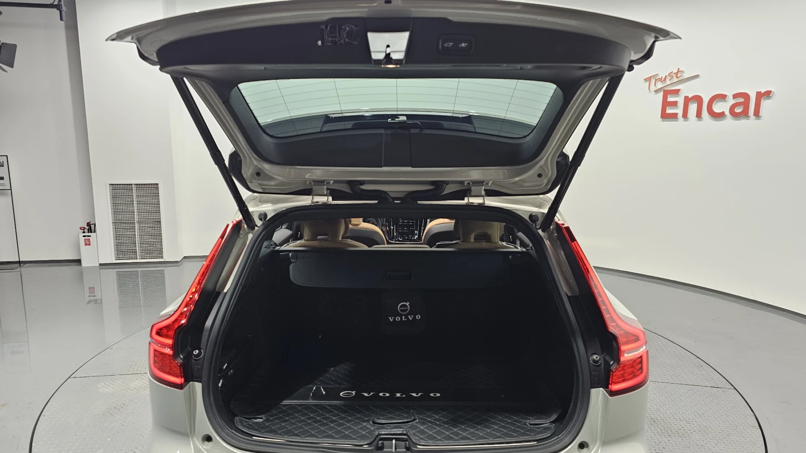 Volvo V60 B5 PRO AUTOGEORGE.COM, снимка 16 - Автомобили и джипове - 55121663