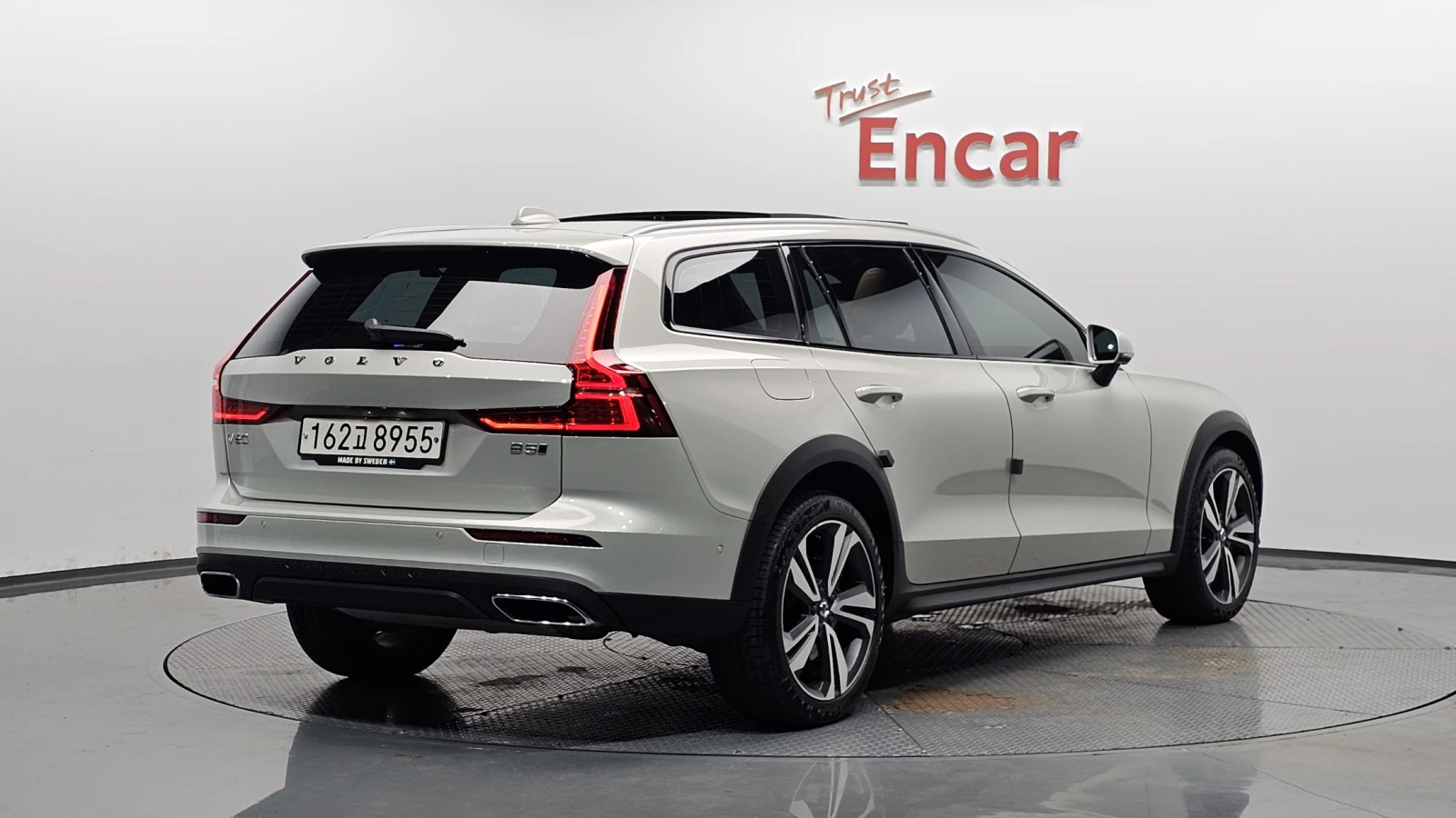 Volvo V60 B5 PRO AUTOGEORGE.COM, снимка 2 - Автомобили и джипове - 55121663