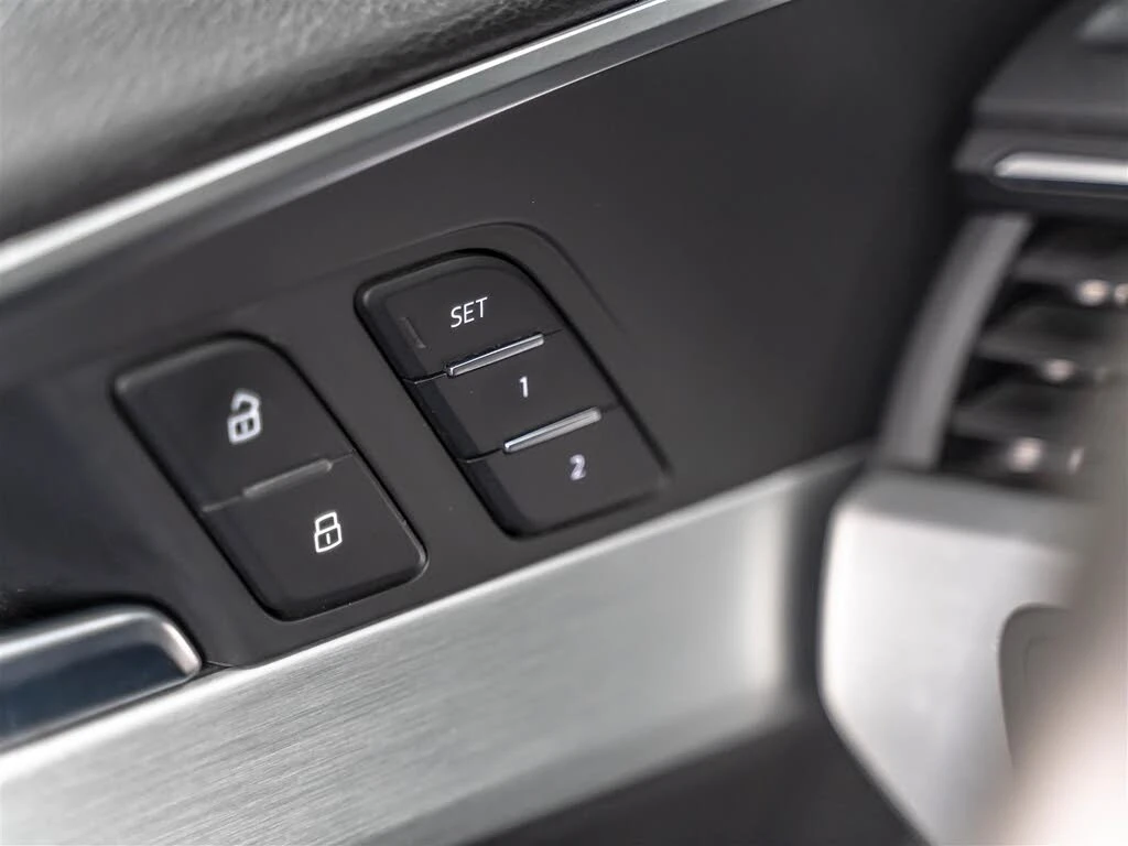 Audi A4 AWD | CARBON | ��������� | ����� | Mobile.bg � ����������� 17