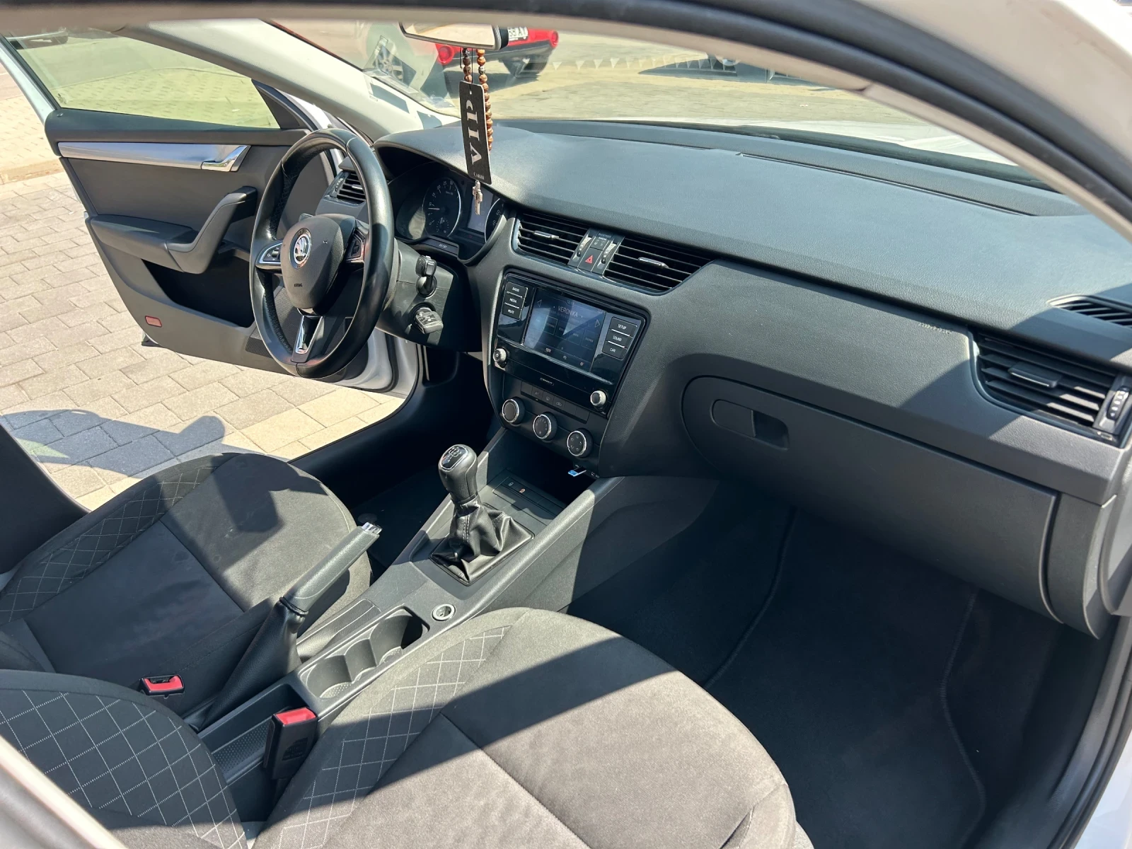 Skoda Octavia Skoda Octavia 1.6 TDI, снимка 8 - Автомобили и джипове - 55652254
