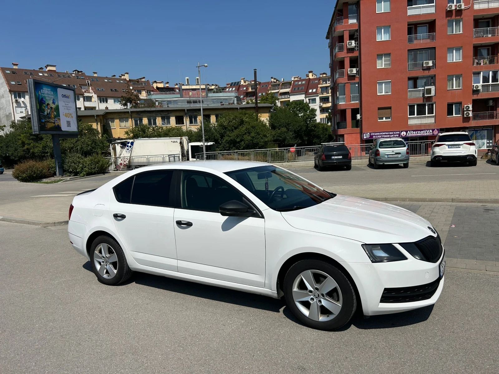 Skoda Octavia Skoda Octavia 1.6 TDI, снимка 2 - Автомобили и джипове - 55652254