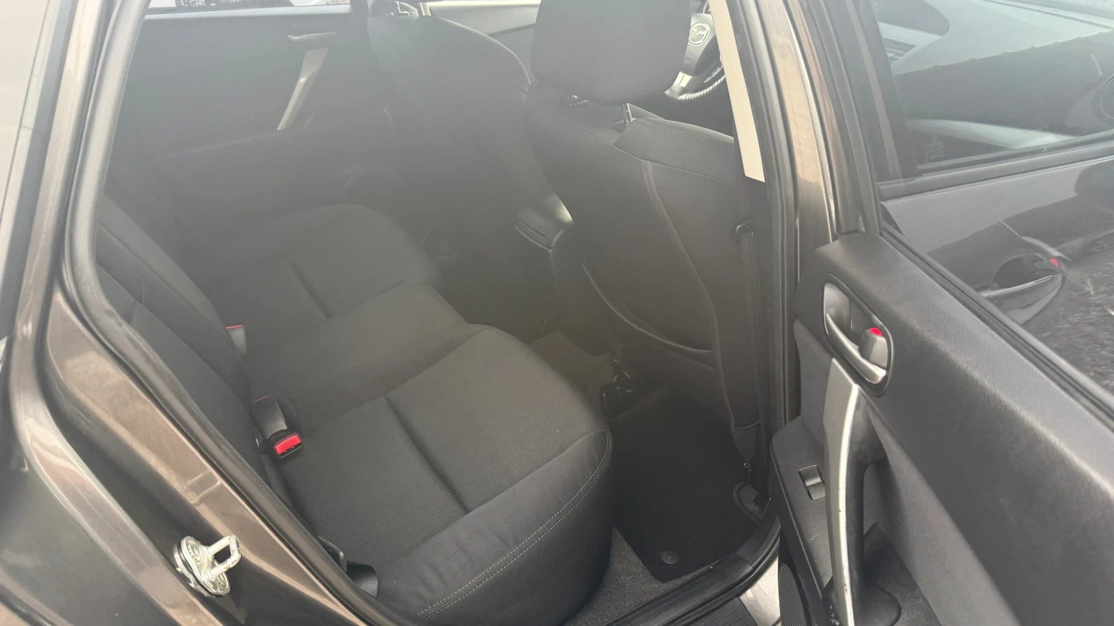 Mazda 3 2.0 i 150 ps, снимка 8 - Автомобили и джипове - 55805784
