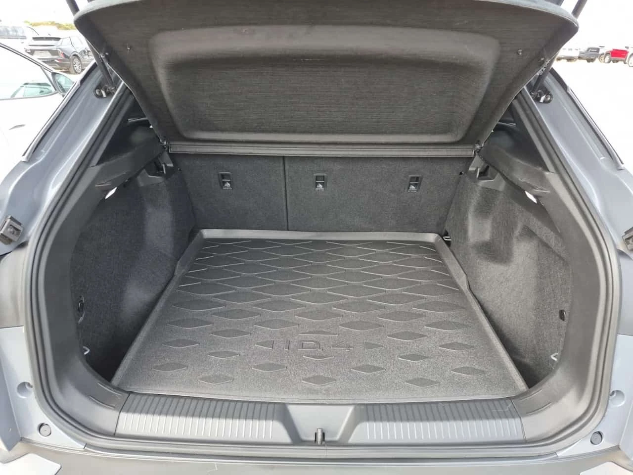 VW ID.4 * PRO * CARFAX * Един собственик * От VW * , снимка 11 - Автомобили и джипове - 56255734