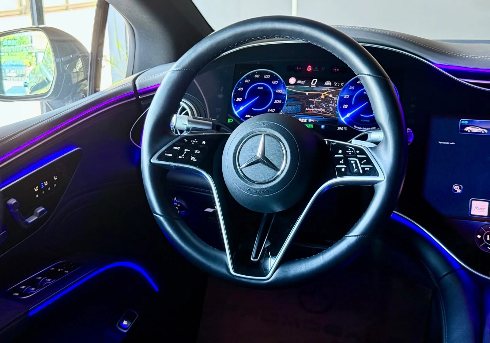 Mercedes-Benz EQS 450+ Night* Full* Hyperscreen* ЛИЗИНГ, снимка 10 - Автомобили и джипове - 56740902