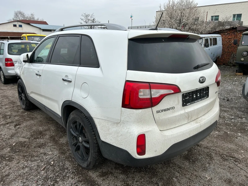 Kia Sorento 2.2 crdi 197 кс ръчка 4х4, снимка 4 - Автомобили и джипове - 52366260