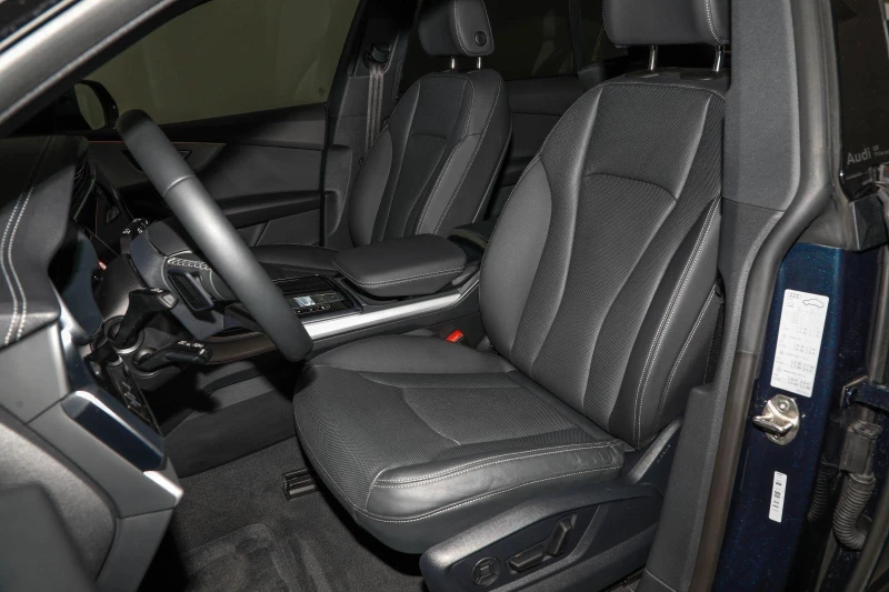Audi Q8 55 TFSIe/PLUG-IN/FACELIFT/MATRIX/SOFT CLOSE/HEADUP, снимка 9 - Автомобили и джипове - 52319132
