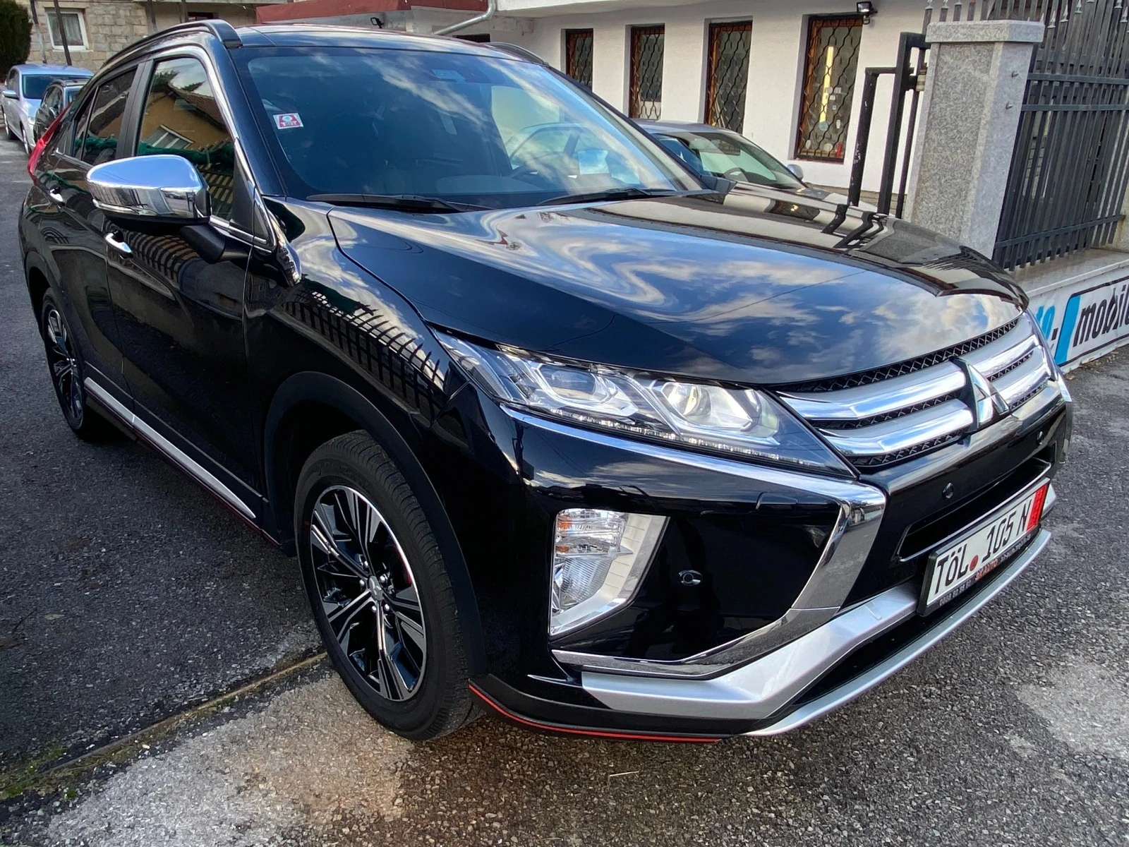 Mitsubishi Eclipse Cross 1.5T-4X4-FULL-35000km!!!AUTOMAT-LED-NAVI-CAMERA - изображение 3