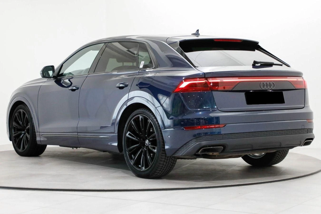 Audi Q8 55 TFSIe/PLUG-IN/FACELIFT/MATRIX/SOFT CLOSE/HEADUP - изображение 5