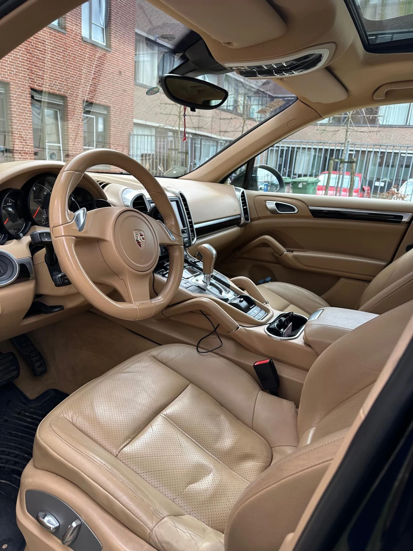 Porsche Cayenne  - изображение 6