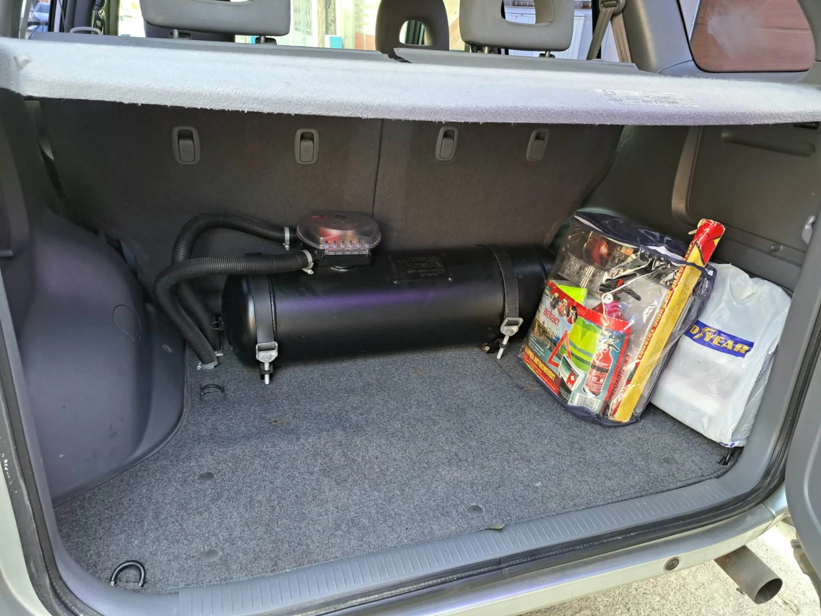 Toyota Rav4, снимка 13 - Автомобили и джипове - 53801471