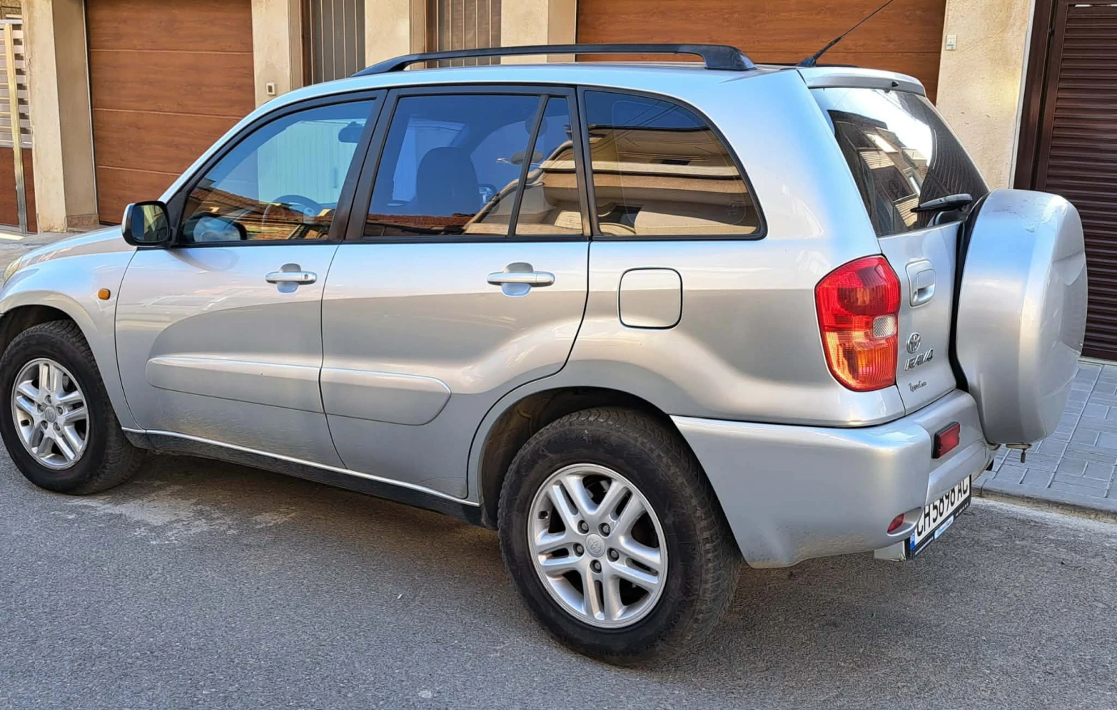 Toyota Rav4, снимка 2 - Автомобили и джипове - 53801471