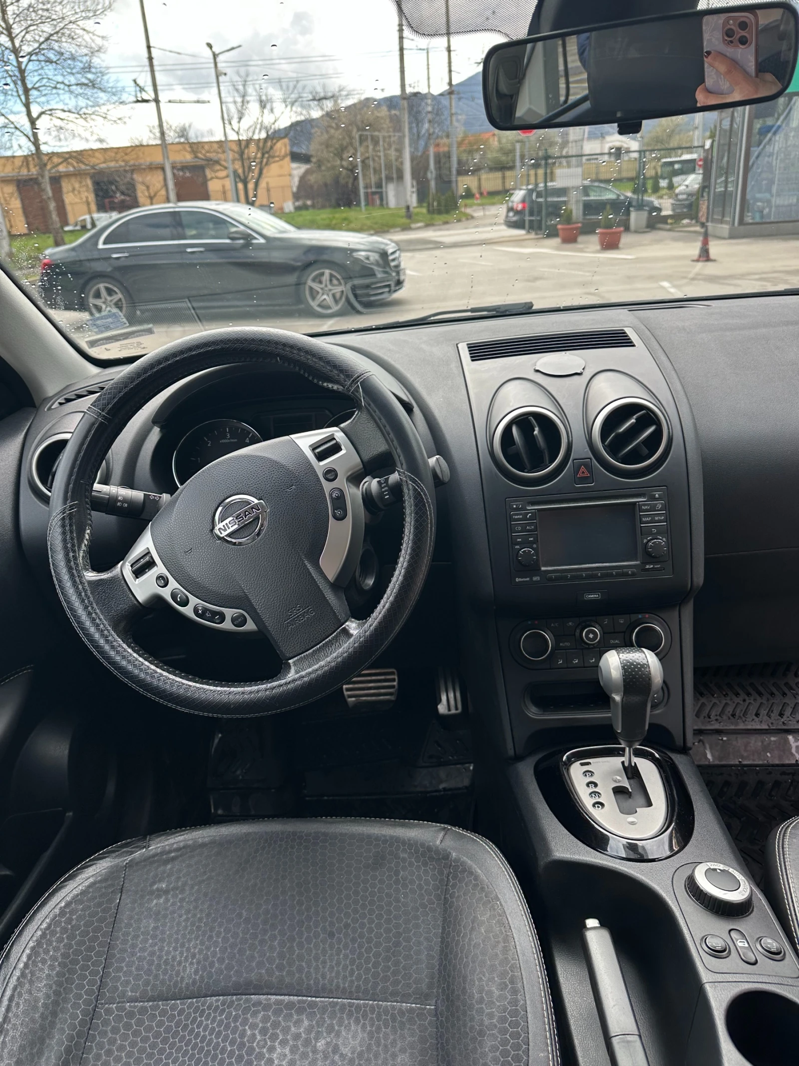 Nissan Qashqai, снимка 7 - Автомобили и джипове - 54019800