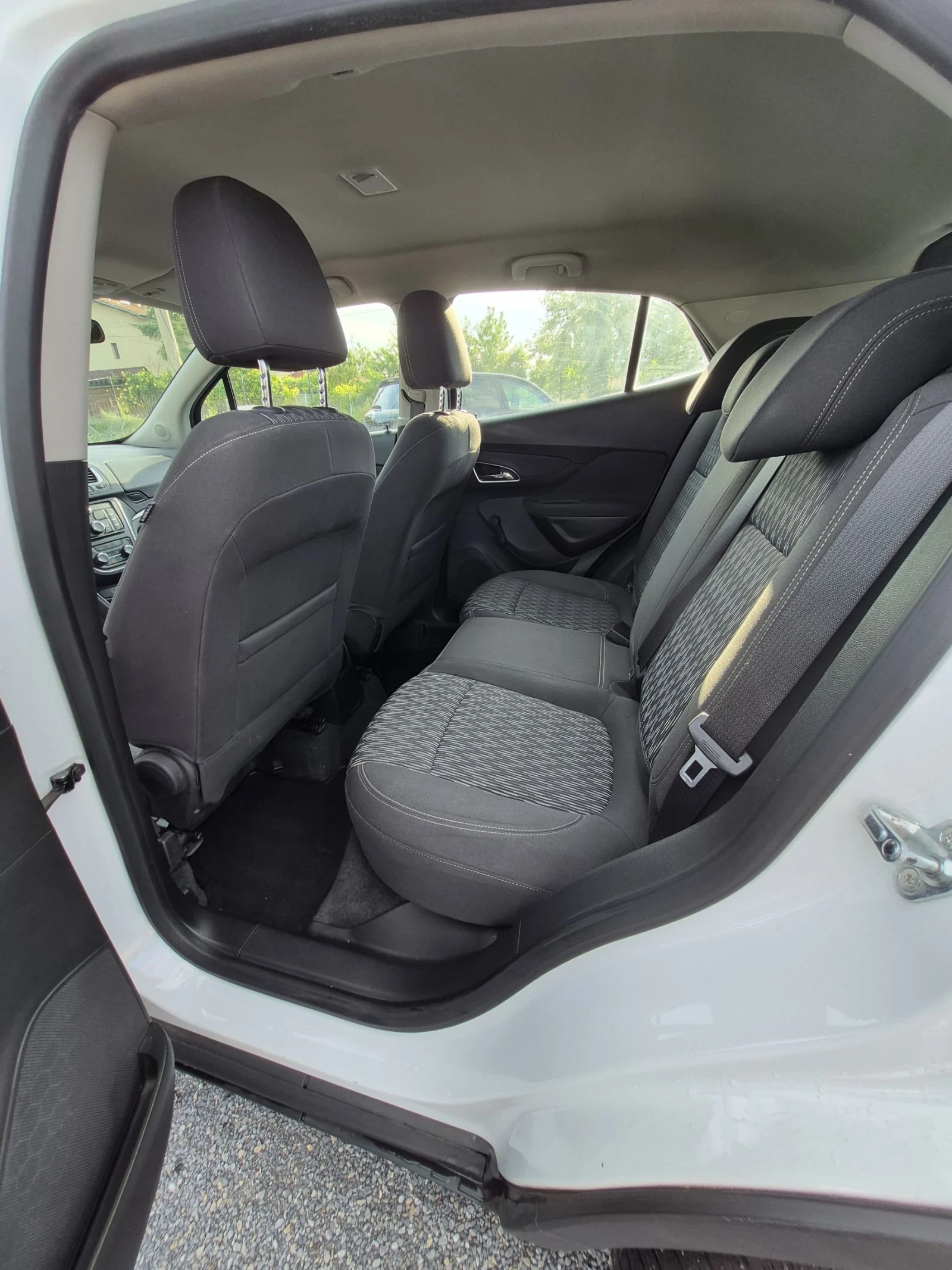 Opel Mokka 1.6i ГАЗ Evro 5, снимка 10 - Автомобили и джипове - 54664406