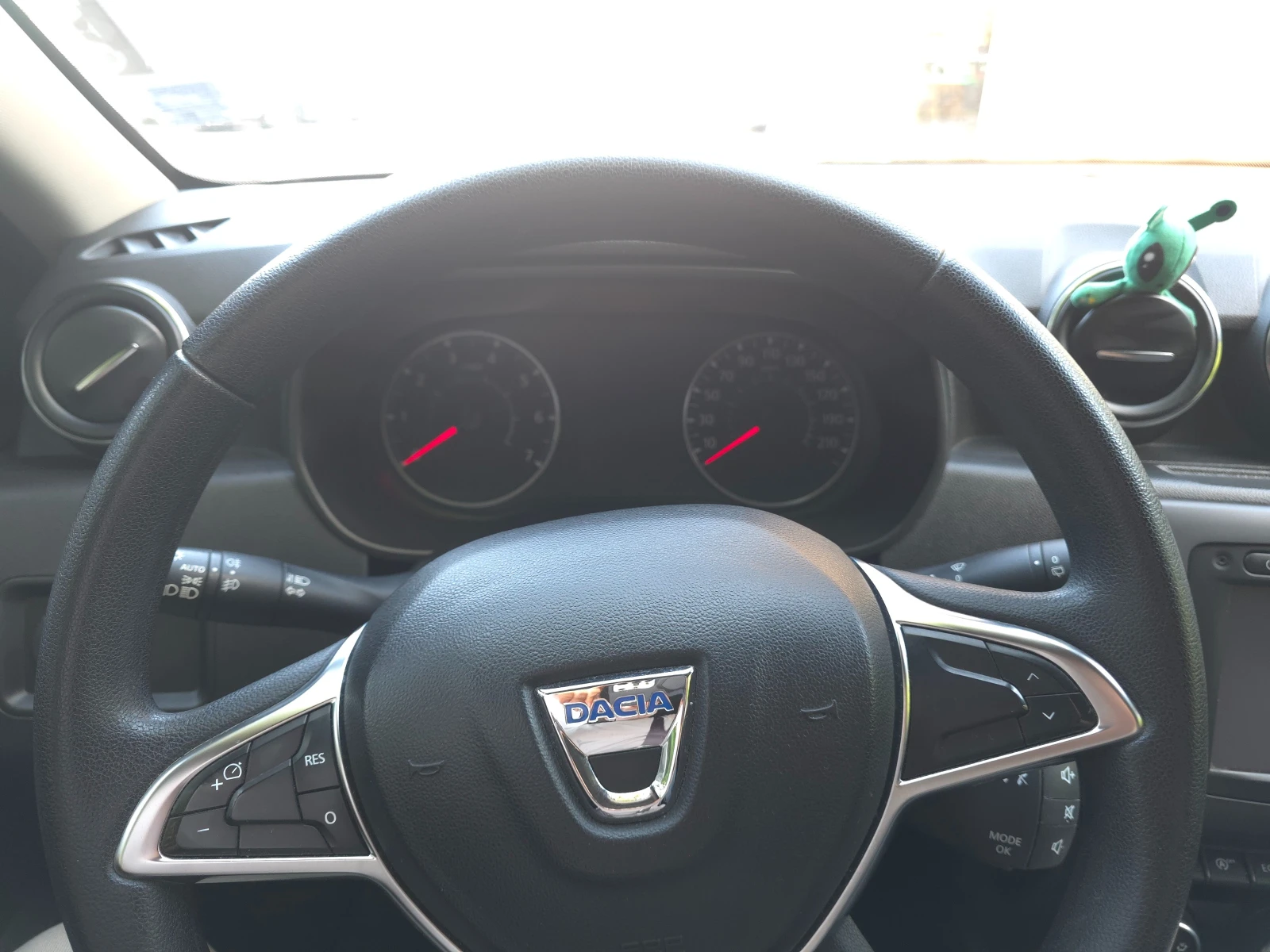 Dacia Duster, снимка 9 - Автомобили и джипове - 54939970