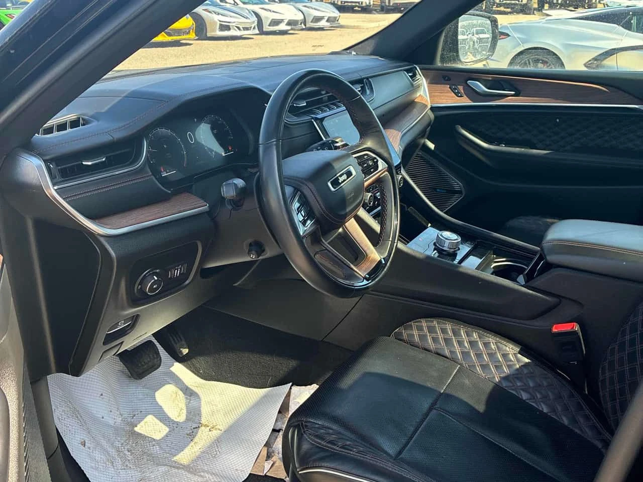 Jeep Grand cherokee SUMMIT/360/ОБДУХВАНЕ/ПАНОРАМА/ДИСТРОНИК, снимка 7 - Автомобили и джипове - 54953475