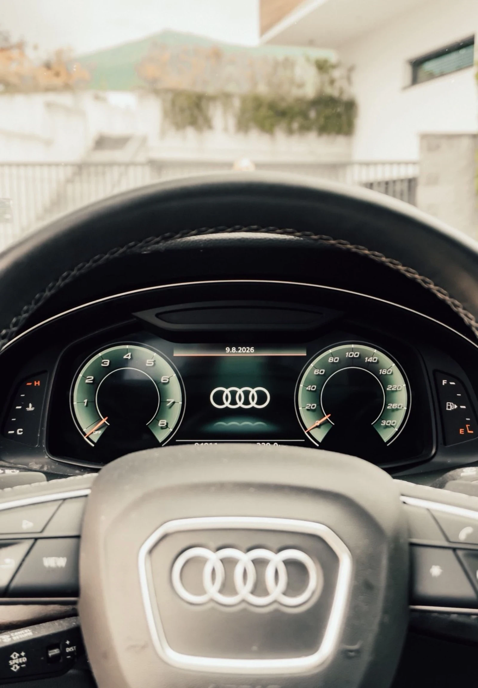 Audi Q8, снимка 4 - Автомобили и джипове - 55806752