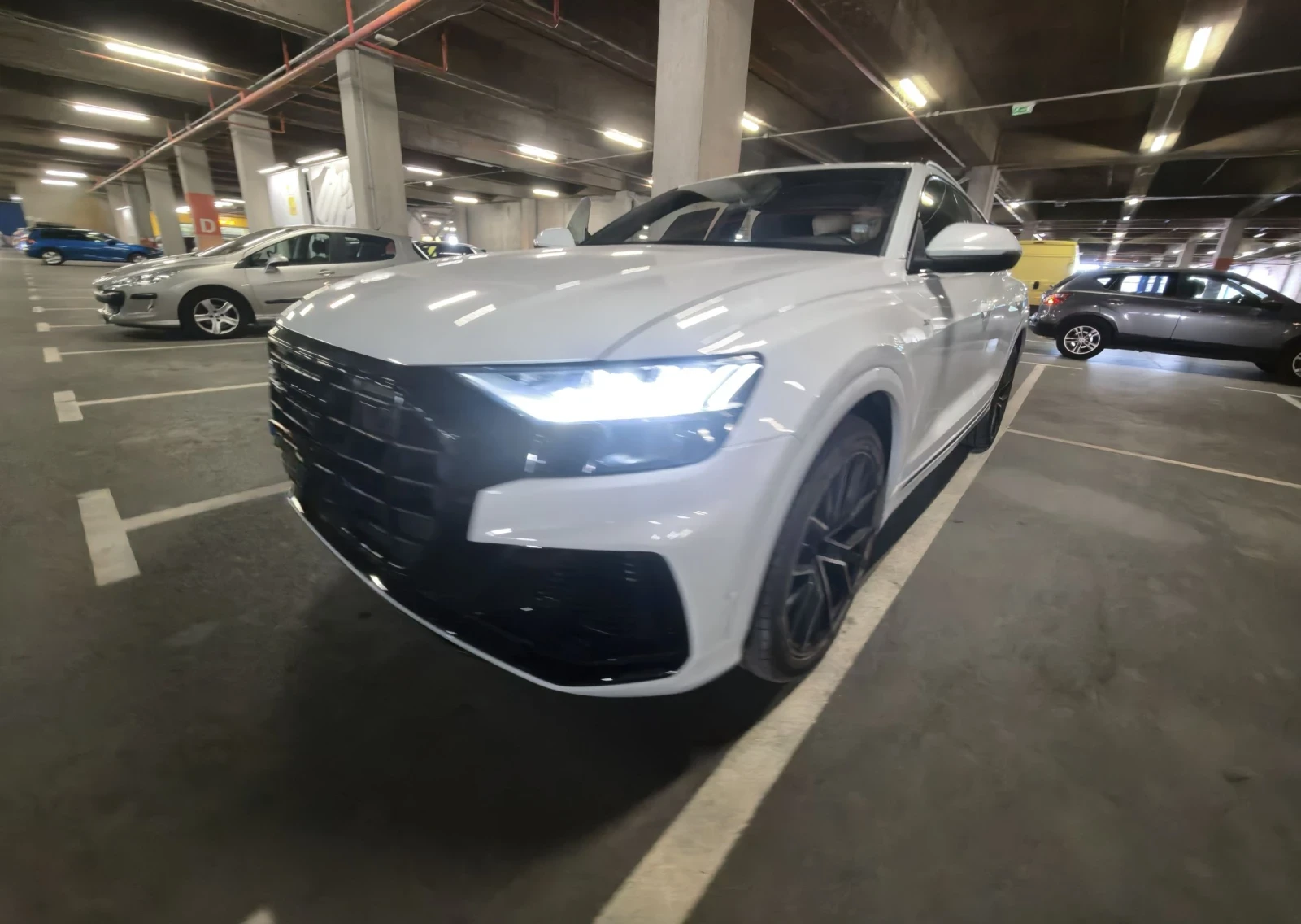 Audi Q8, снимка 8 - Автомобили и джипове - 55806752