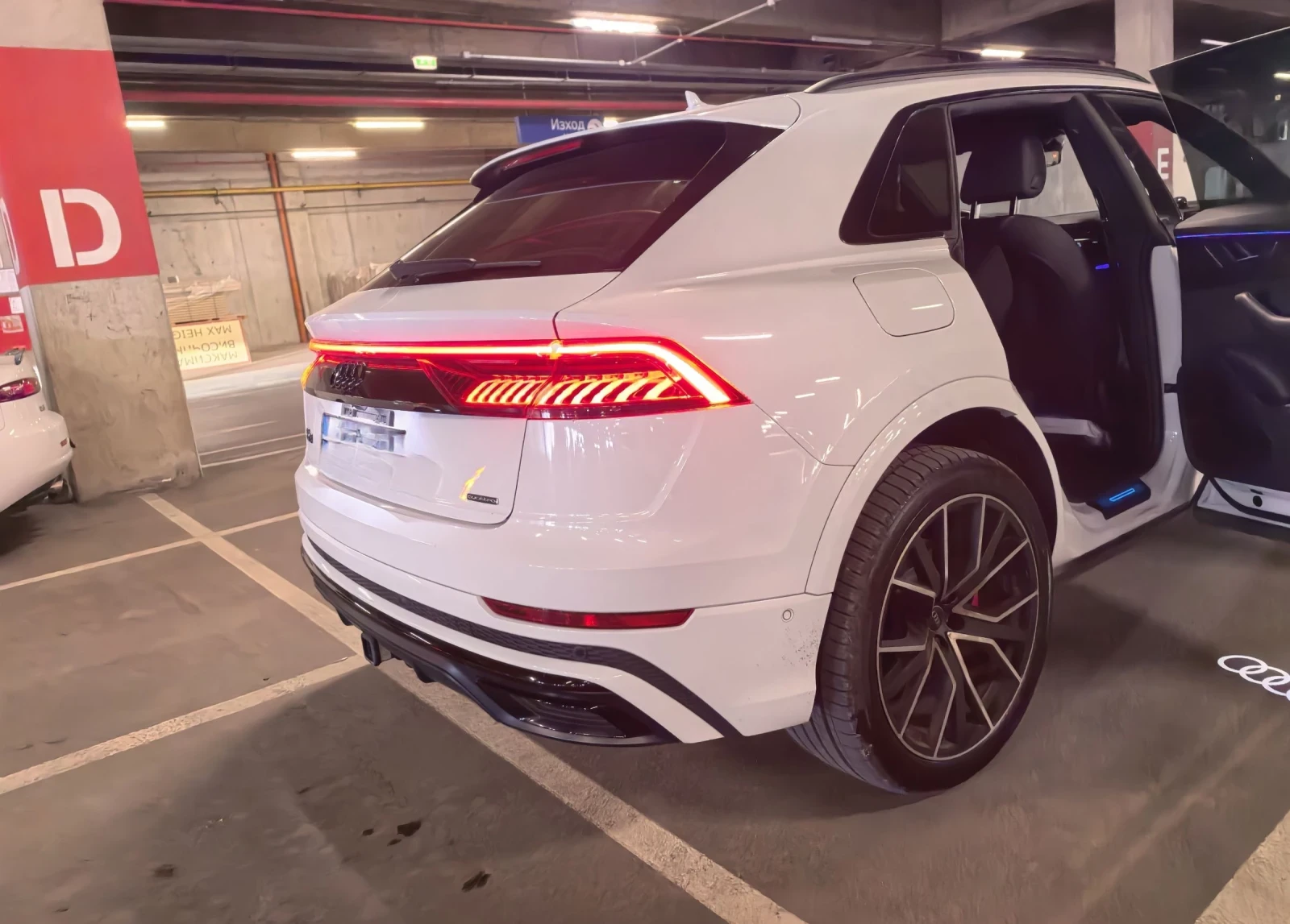 Audi Q8, снимка 11 - Автомобили и джипове - 55806752