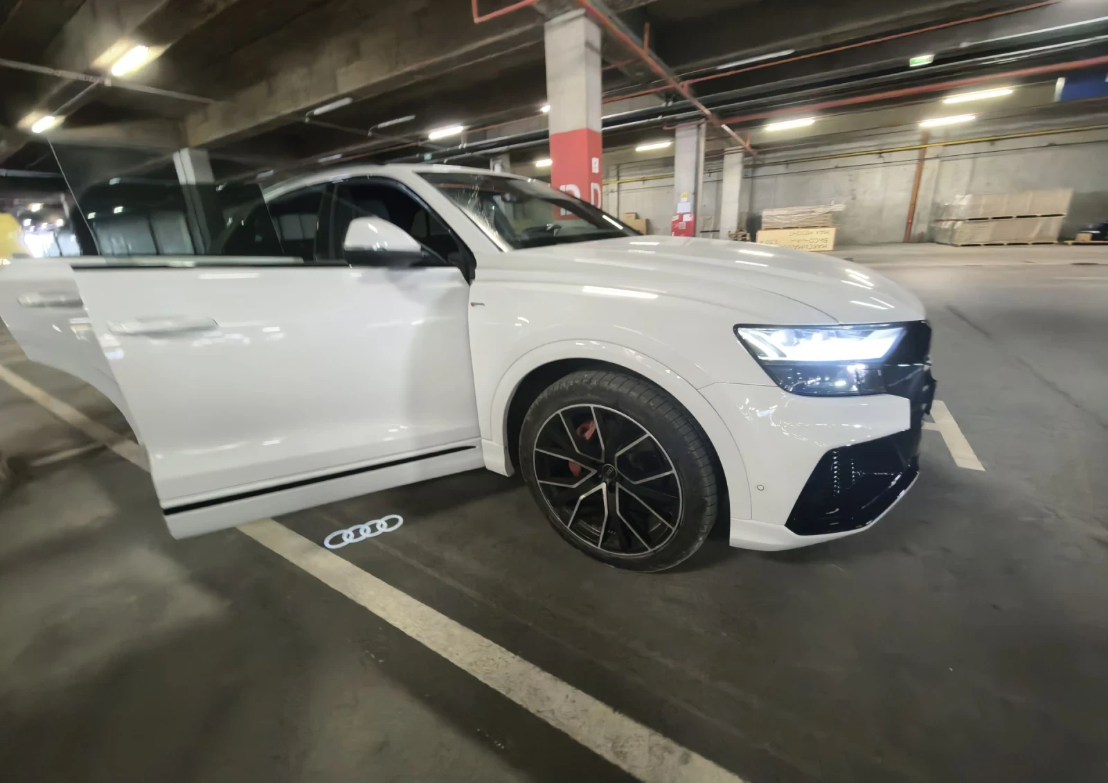 Audi Q8, снимка 7 - Автомобили и джипове - 55806752