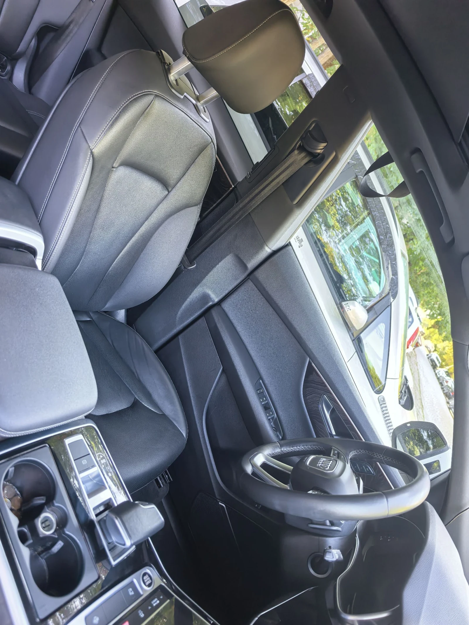 Audi Q8, снимка 17 - Автомобили и джипове - 55806752