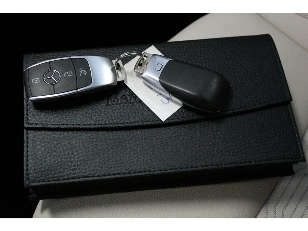 Mercedes-Benz GLA 250e progressive, снимка 10 - Автомобили и джипове - 56318460
