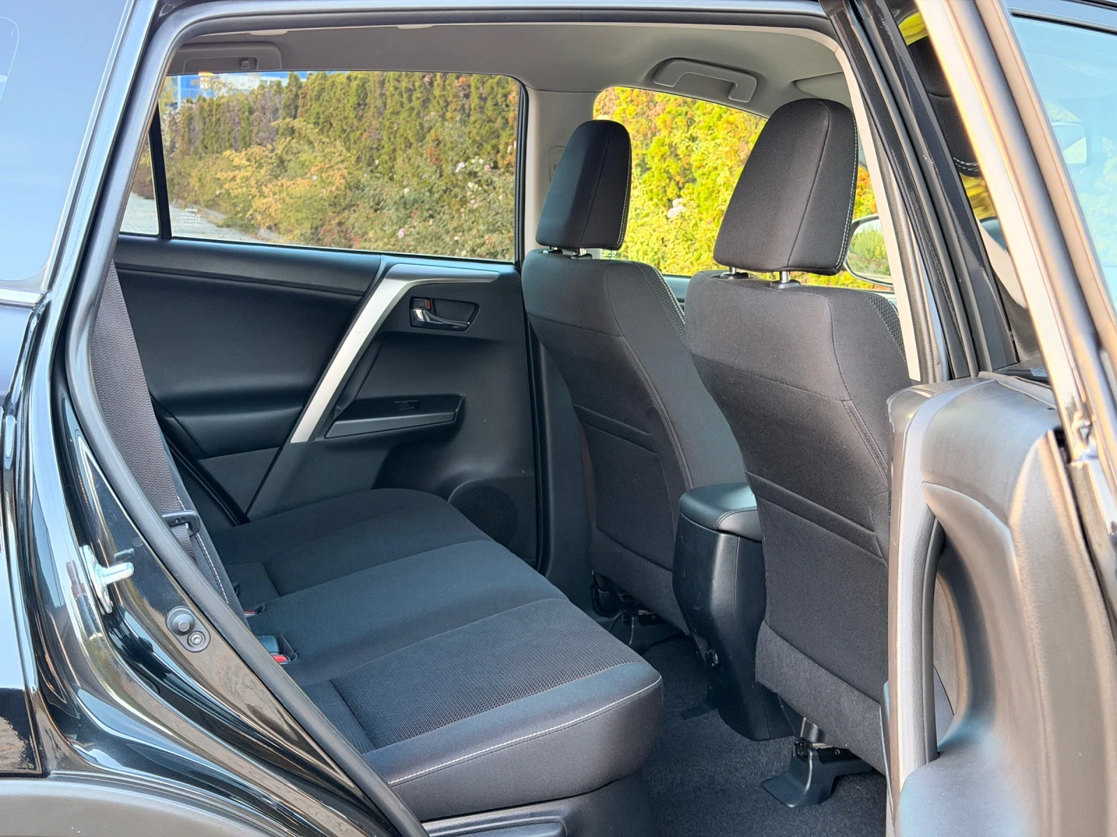 Toyota Rav4 FACE-2.5HYBRID-AWD-4X4-KEYLESS-����-������� | Mobile.bg � ����������� 11