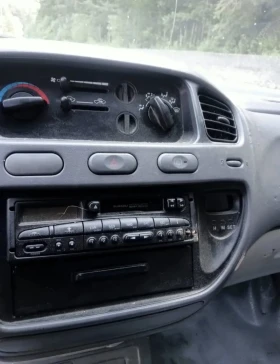 Обява за продажба на Mitsubishi L L400 2.4i 4х4 Швейцария  ~10 500 лв. - изображение 4