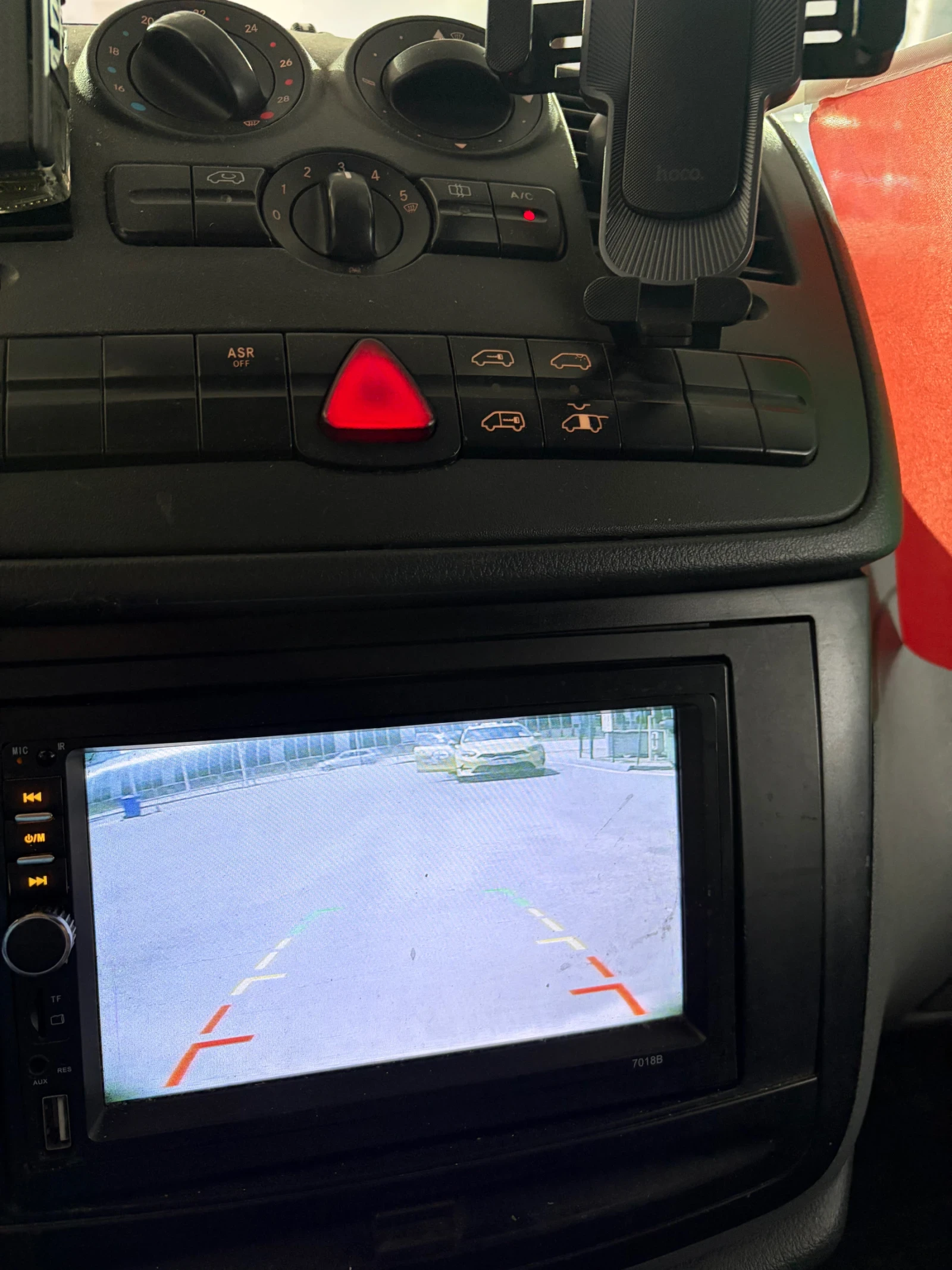 Mercedes-Benz Vito 111, снимка 6 - Бусове и автобуси - 55042294