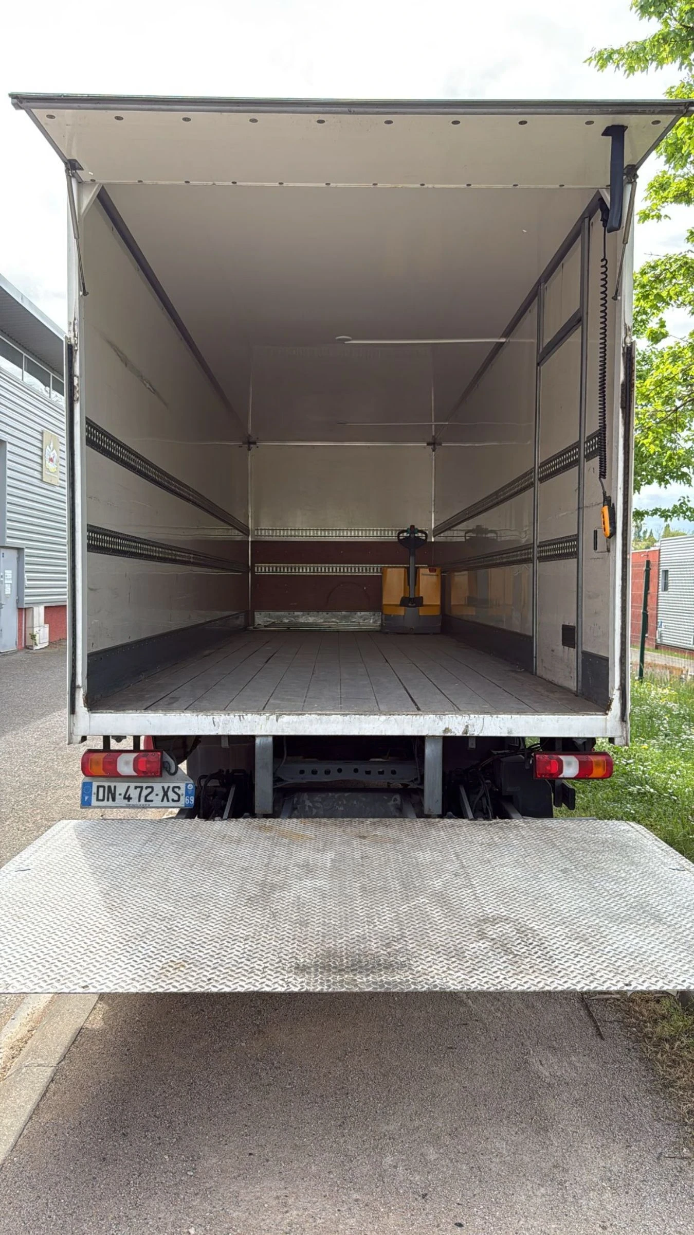Mercedes-Benz Atego 1218 - изображение 2