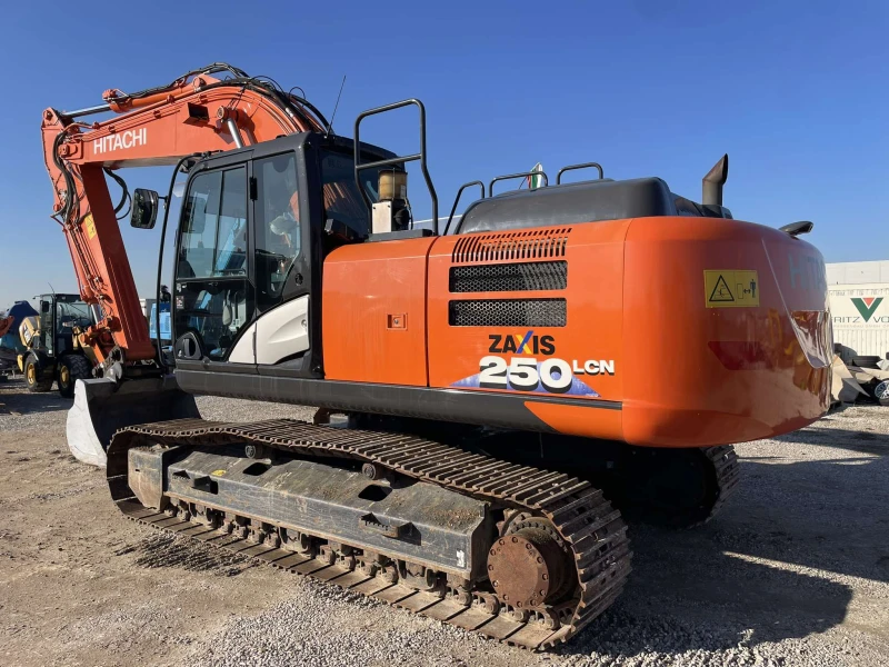 Багер Hitachi ZX 250 LCN-6, снимка 15 - Индустриална техника - 48617897