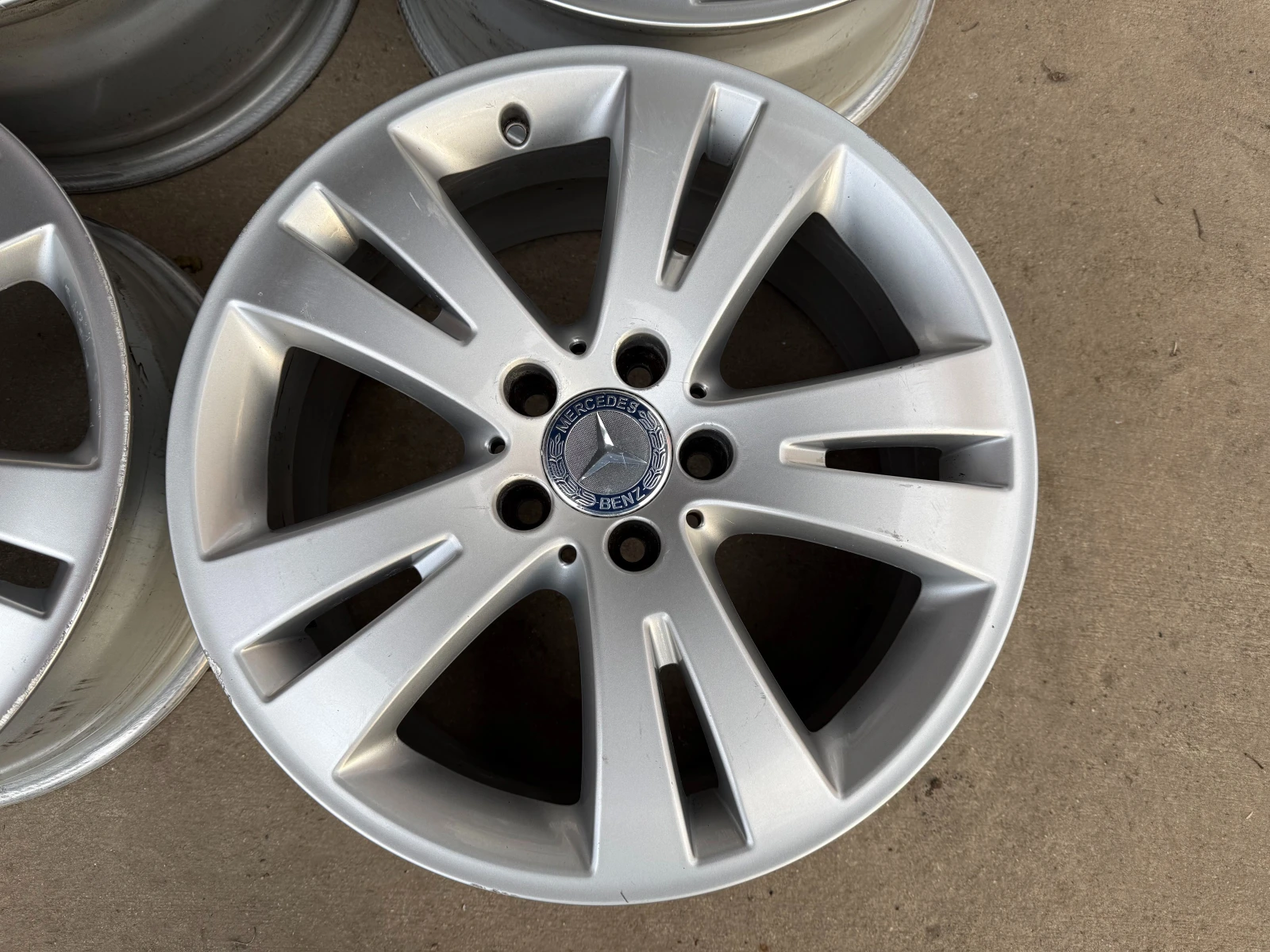 Джанти, снимка 2 - Гуми и джанти - 53498726