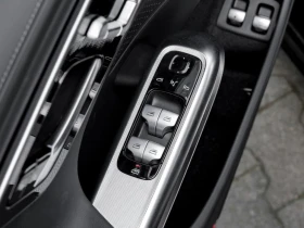 Mercedes-Benz E 400 e AMG 4-MATIC PLUG-IN HYBRID PANORAMA 360 , снимка 8