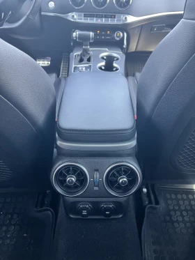 Kia Stinger GT1 Trim , снимка 16