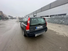 Volvo Xc70 2.4 Automatic AWD, снимка 2