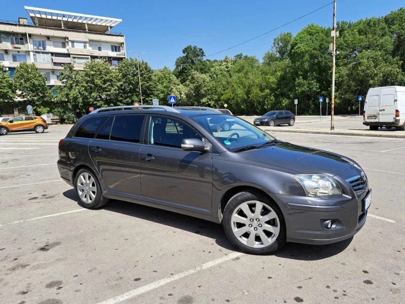 Toyota Avensis 2.0 D4D, снимка 3 - Автомобили и джипове - 47709343