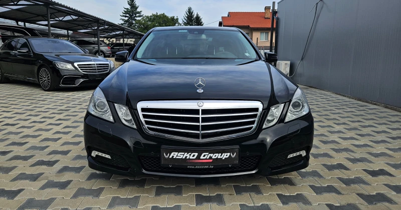 Mercedes-Benz E 350 ! AMG/4MATIC/BENZIN/ПОДГРЕВ/ПАМЕТ/AMBIENT/F1/LIZ, снимка 2 - Автомобили и джипове - 47188111