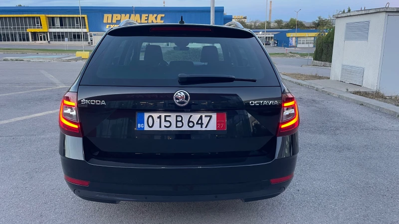 Skoda Octavia 2.0 NAVI 130x.kм., снимка 6 - Автомобили и джипове - 47480995