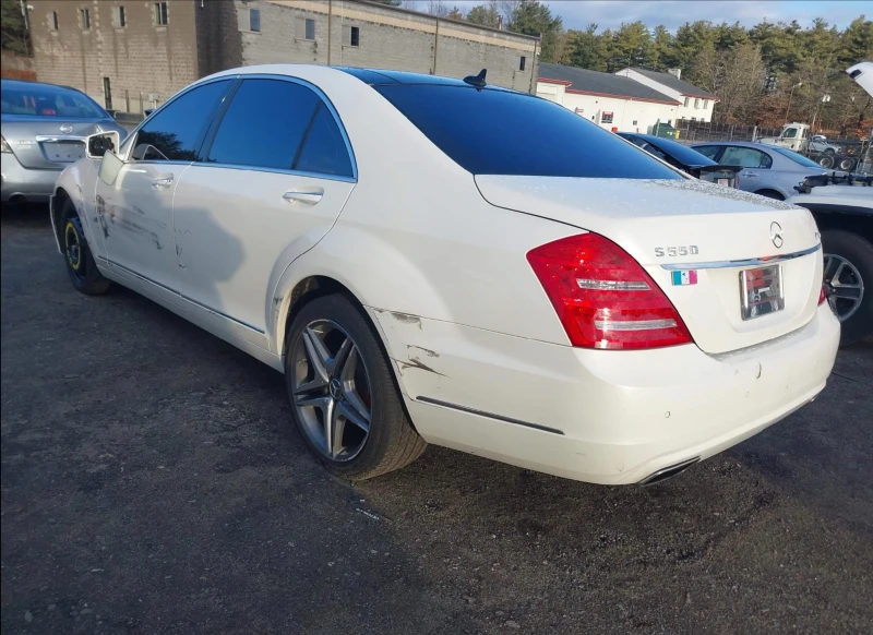 Mercedes-Benz S 550 4Matic * Обдухване * Камера, снимка 3 - Автомобили и джипове - 48770266