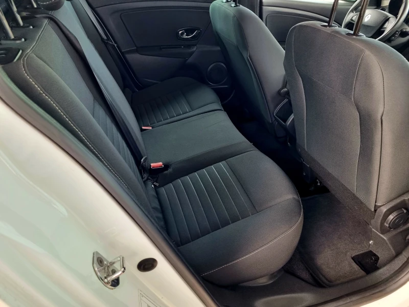 Renault Megane 1.5 DCI 110ks.Limited EVRO 5, снимка 16 - Автомобили и джипове - 50274288