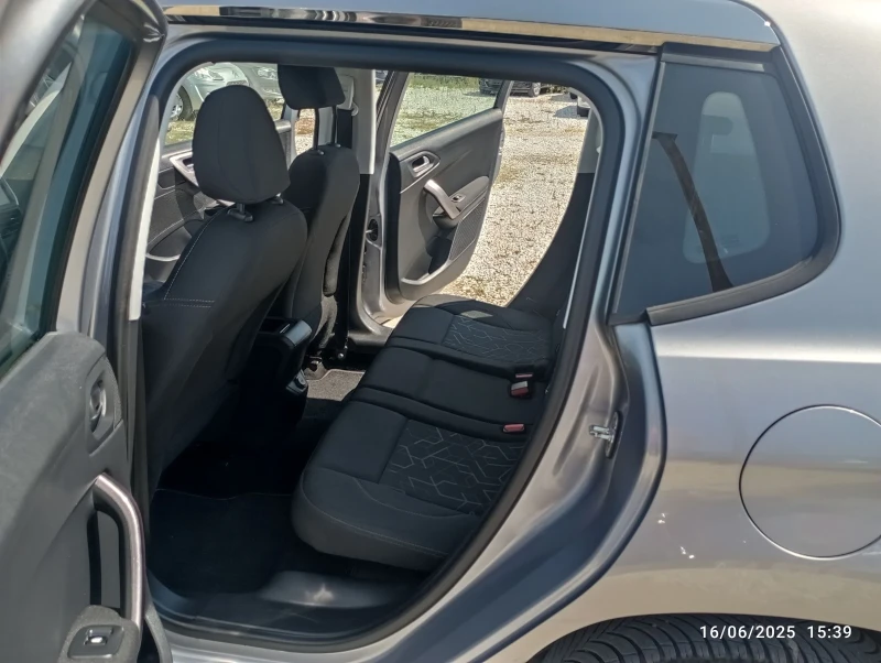 Peugeot 2008 EURO 6B, FULL SERVICE, снимка 8 - Автомобили и джипове - 50688447