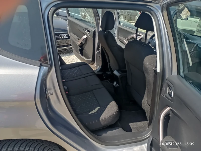 Peugeot 2008 EURO 6B, FULL SERVICE, снимка 9 - Автомобили и джипове - 50688447