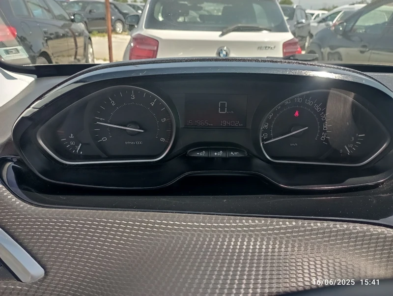 Peugeot 2008 EURO 6B, FULL SERVICE, снимка 12 - Автомобили и джипове - 50688447