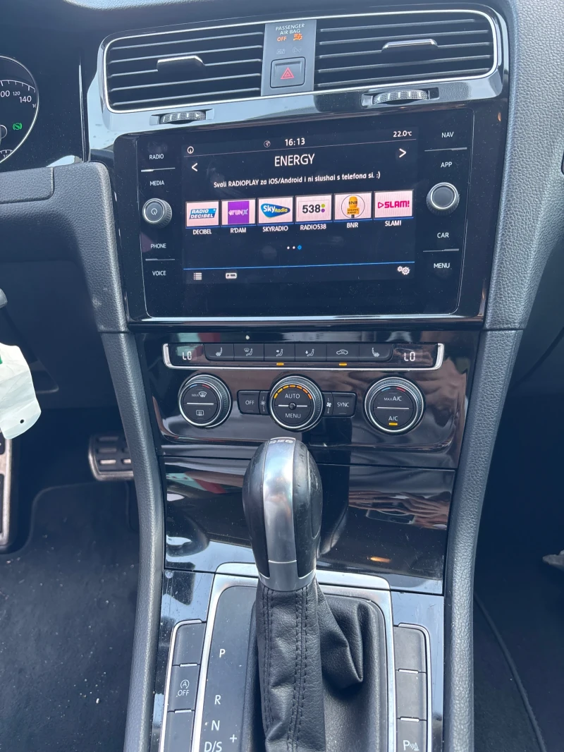 VW Golf 1.6 TDI join, снимка 6 - Автомобили и джипове - 51368179