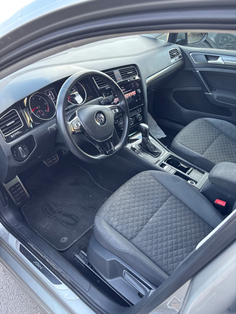 VW Golf 1.6 TDI join, снимка 5 - Автомобили и джипове - 51368179