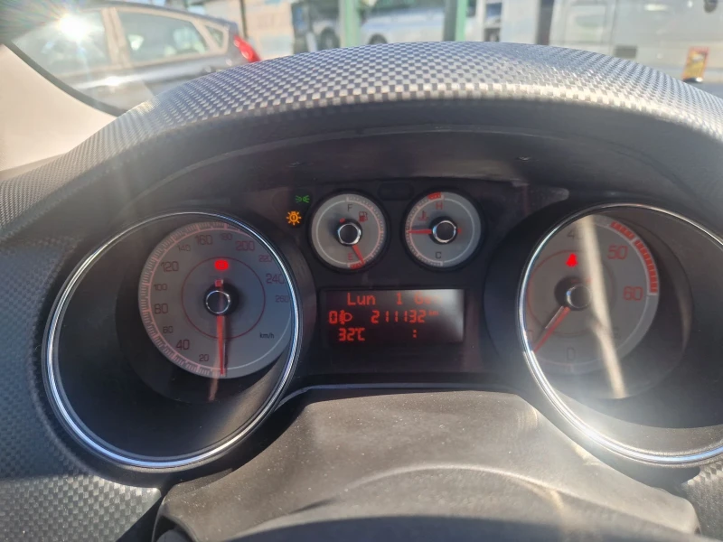 Fiat Bravo 1.9M-JET 120HP.ITALIA, снимка 14 - Автомобили и джипове - 51887791